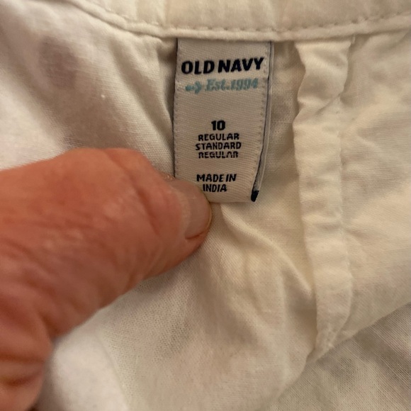 🎉SALE🎉Old Navy 🥰 White Embroidered Skirt - Picture 6 of 11